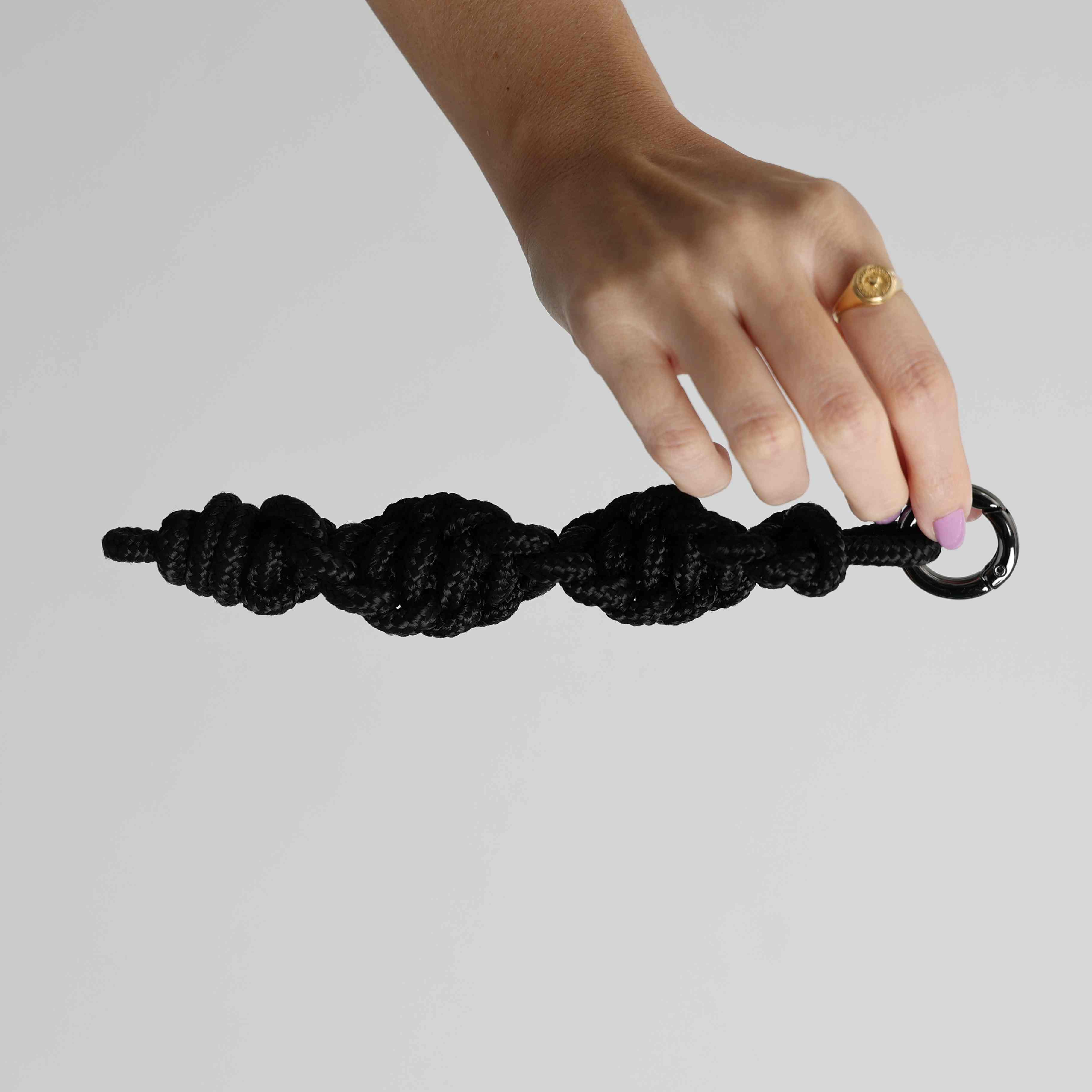 Tassel DNA Cor:Preto/Ônix